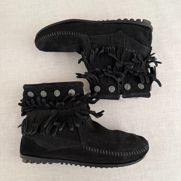 Minnetonka Black Suede Double Fringe Ankle Boots Womens Size 6 Zip Southwest - Picture 4 of 10